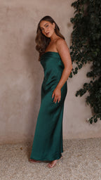 Thesa | Vestido de satén sin mangas